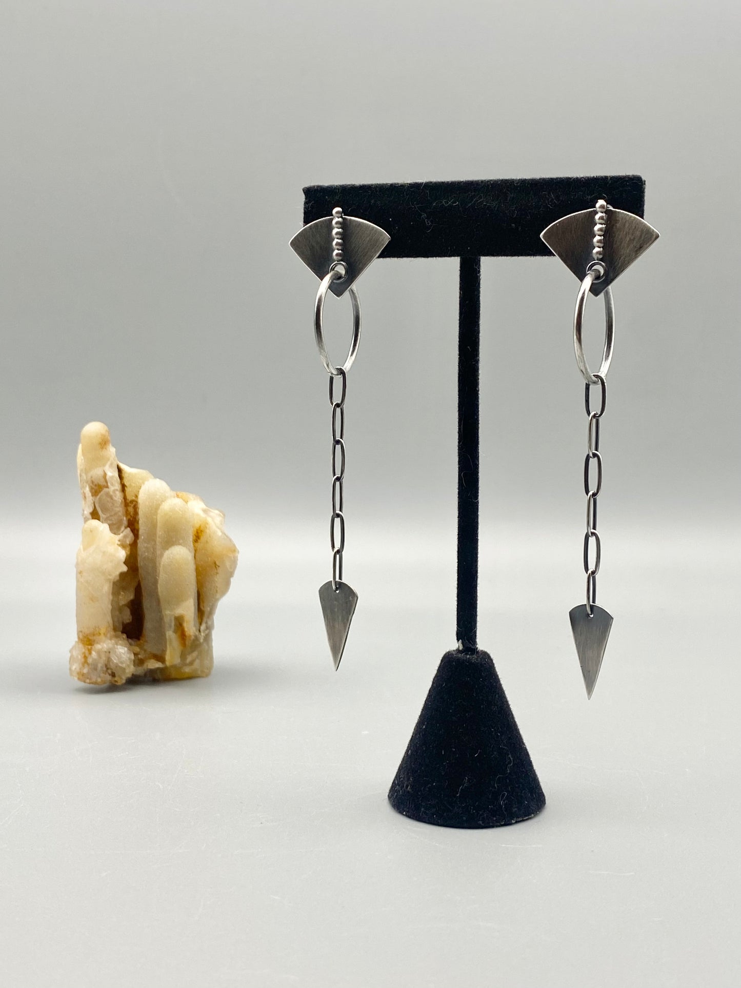 sensu chain hoop-studs