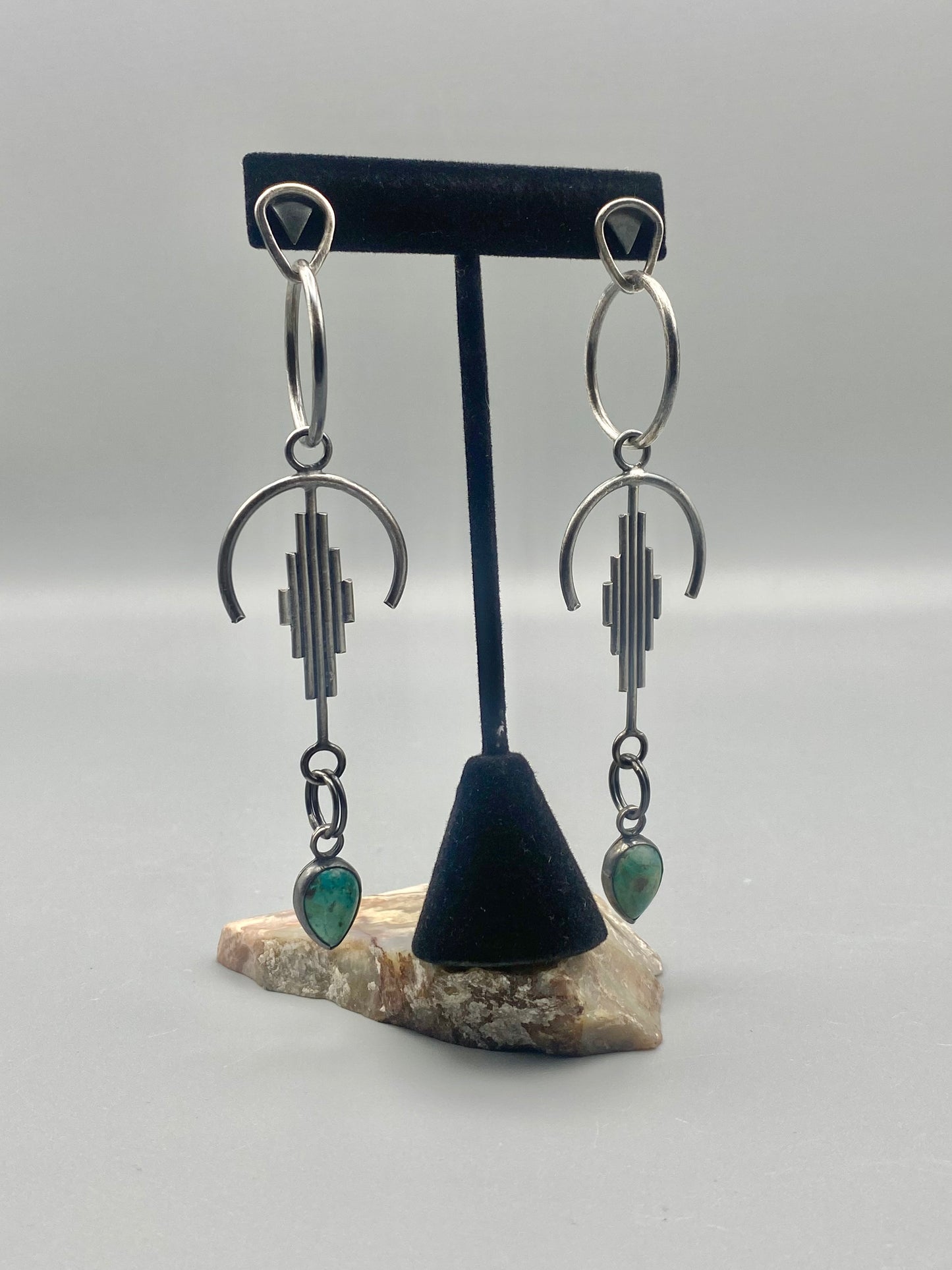 alien art deco hoop-studs