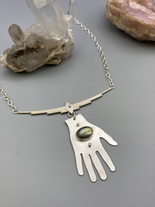 hand necklace 01